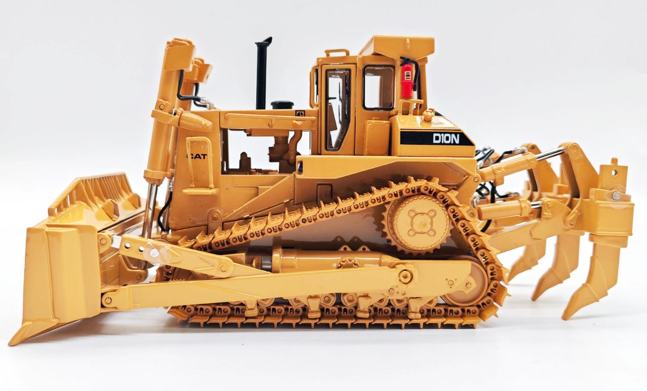 Cat 1:48 D10N Dozer with U-Blade and Multi-Shank Ripper by CCM - CCMD10NUB - Image 2