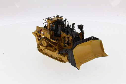 Cat Diecast D10 Track-Type Tractor 85711 - Image 4