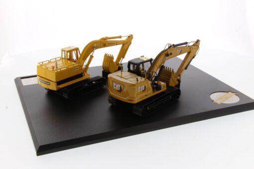 Cat Diecast 225 & 323 Hydraulic Excavator Evolution Series 85715 - Image 5